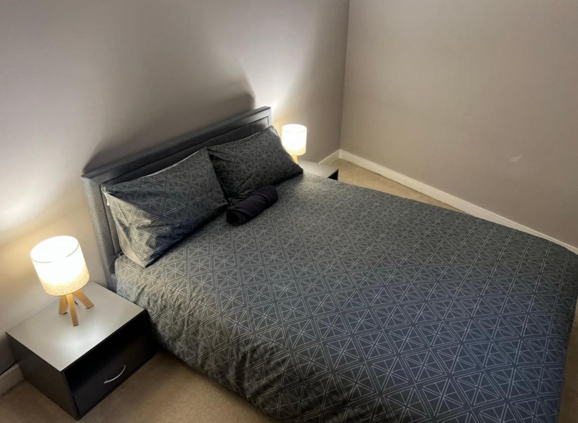 Modern Room Homestay In Apartment With Private Bathroom Croydon Ngoại thất bức ảnh